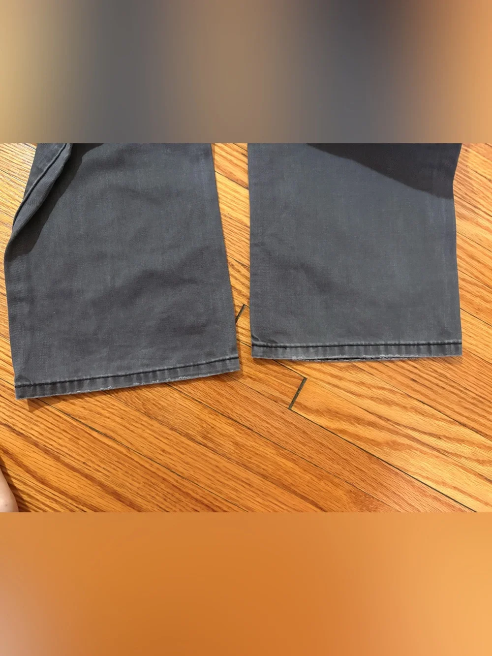 Levi's 514 Relaxed Straight Jeans in Charcoal